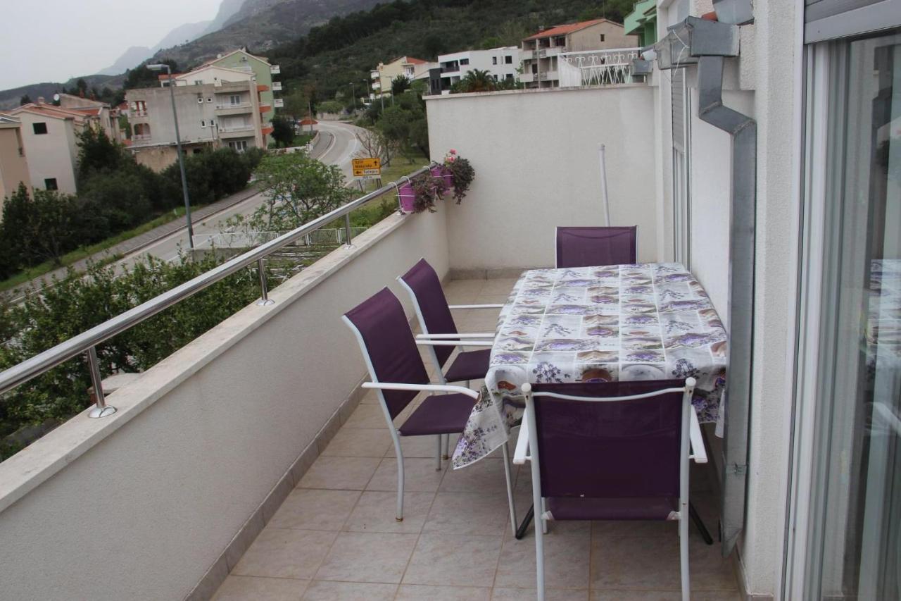 Apartmani NiMa Tucepi Bagian luar foto