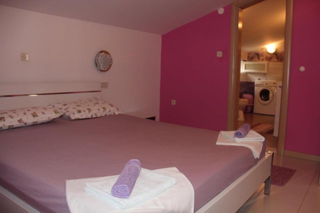 Apartmani NiMa Tucepi Bagian luar foto