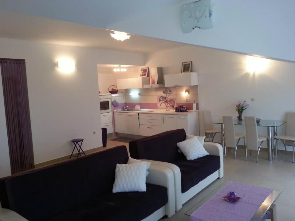 Apartmani NiMa Tucepi Bagian luar foto