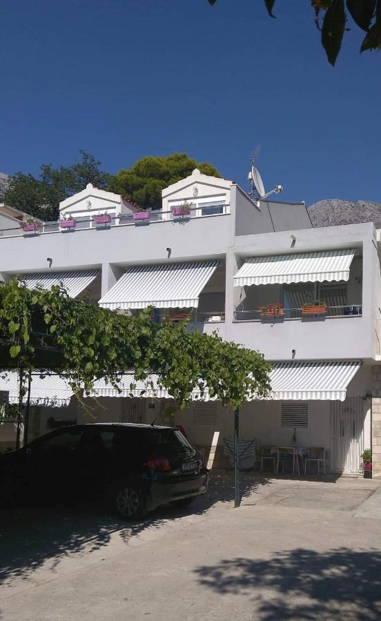 Apartmani NiMa Tucepi Bagian luar foto